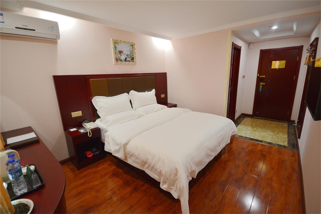 Greentree Inn Jiangsu Wuxi Yangjian Xihu Road Express Hotel Екстер'єр фото